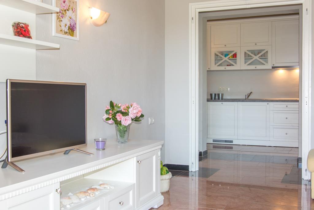 Apartments Masek Porec Bagian luar foto