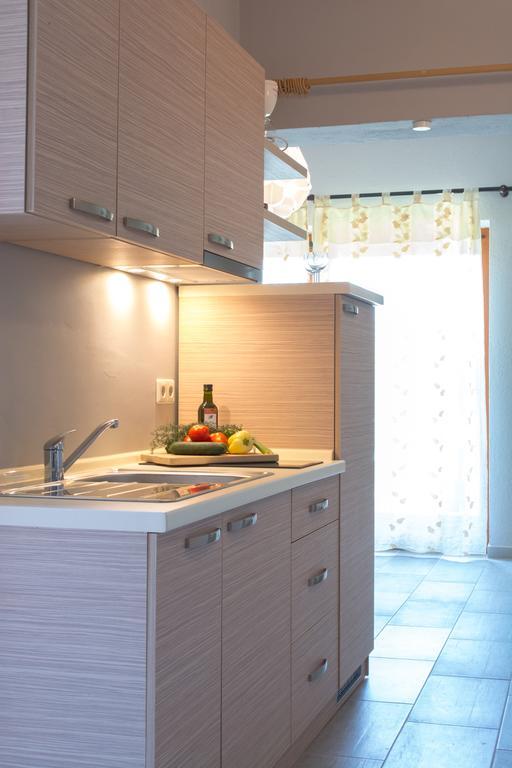 Apartments Masek Porec Bagian luar foto
