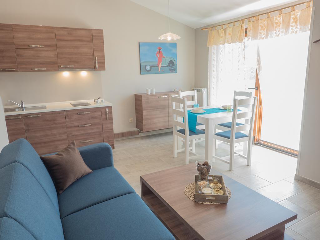 Apartments Masek Porec Bagian luar foto